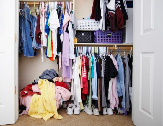 otimizar espaço com cabides finos da Cabilavi